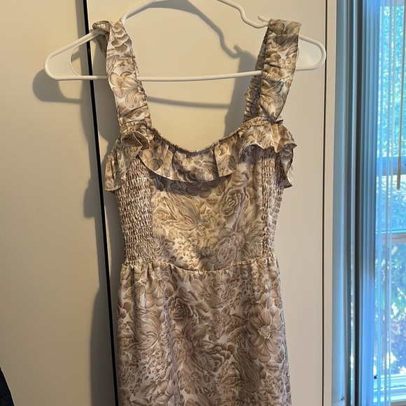 HEARTLOOM Floral Maxi Dress - Picture 5 of 9